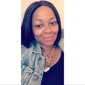 Meet your Posher, Donella